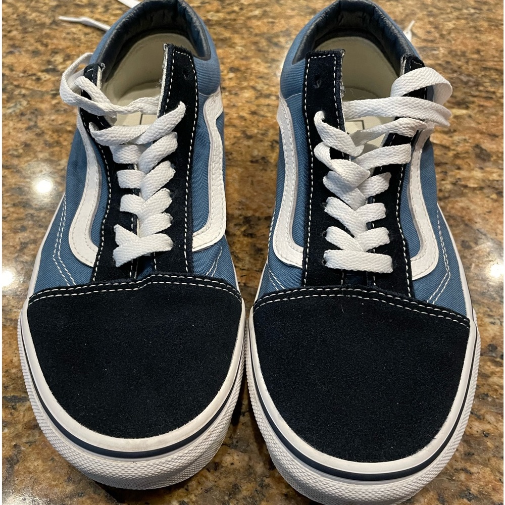 Vans Brooklyn men's size 6, women's size 7.5